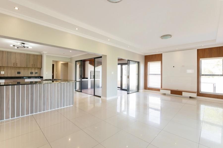 To Let 4 Bedroom Property for Rent in Langebaan Country Estate Western Cape